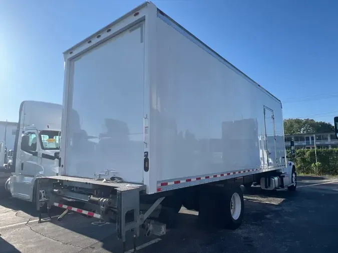 2019 FREIGHTLINER M2 106