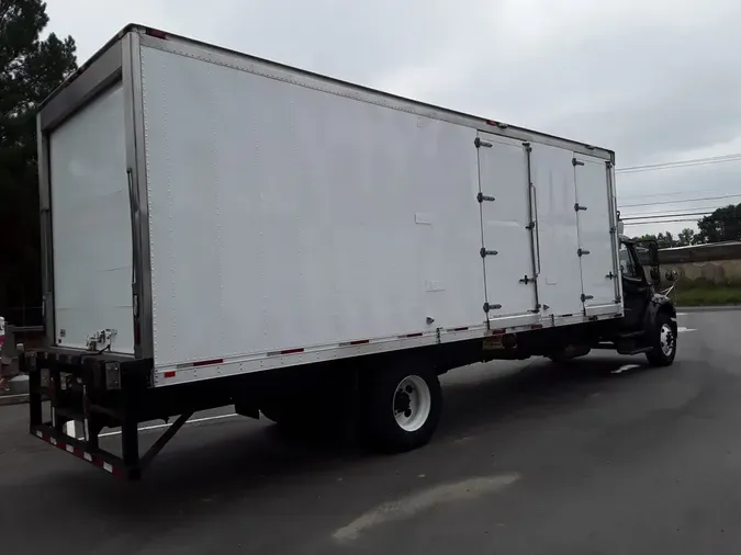 2018 FREIGHTLINER M2 106