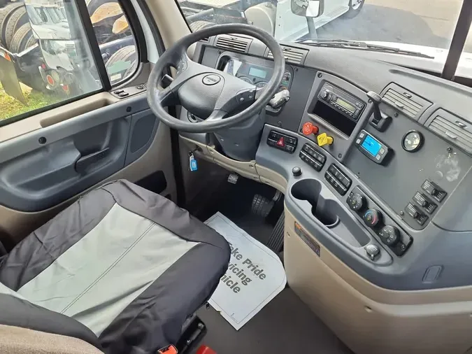 2016 FREIGHTLINER CASCADIA