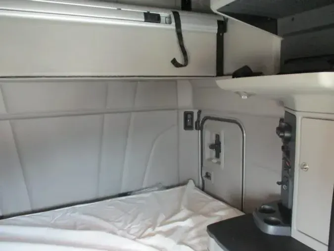 2022 Peterbilt 579