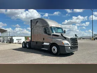 2022 Freightliner Cascadia 126