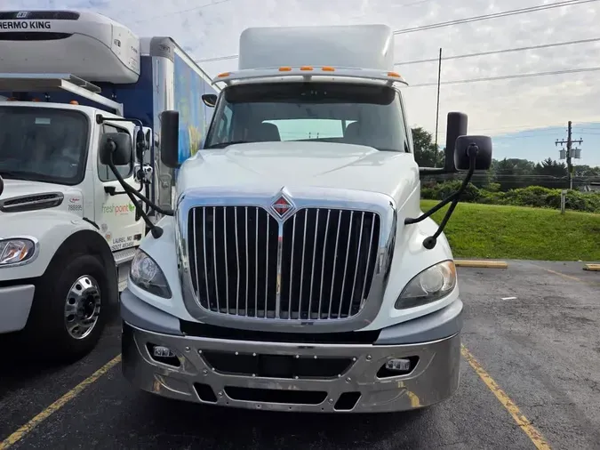 2019 NAVISTAR INTERNATIONAL RH613 DAYCAB S/A