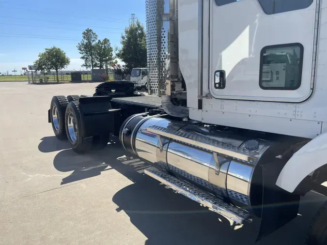 2020 Kenworth T800