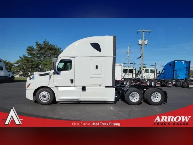 2020 FREIGHTLINER CA126