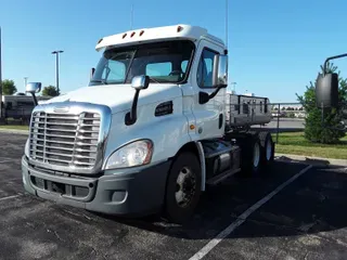 2014 Freightliner CASCADIA 113