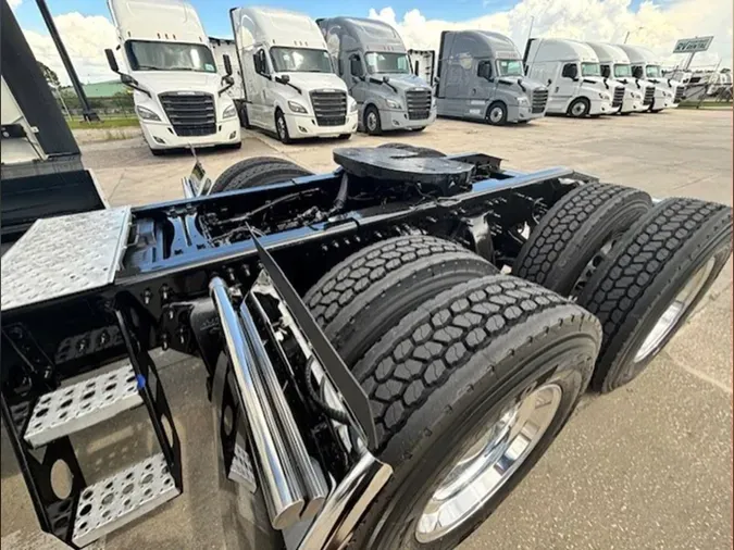 2022 Freightliner PT126SLP