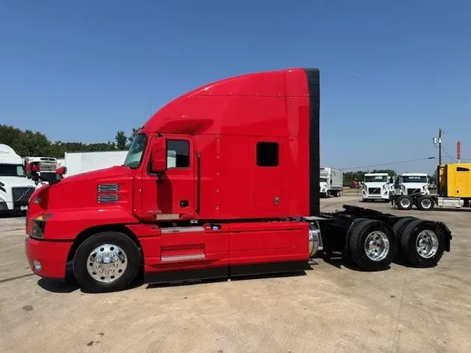 2022 MACK AN64T