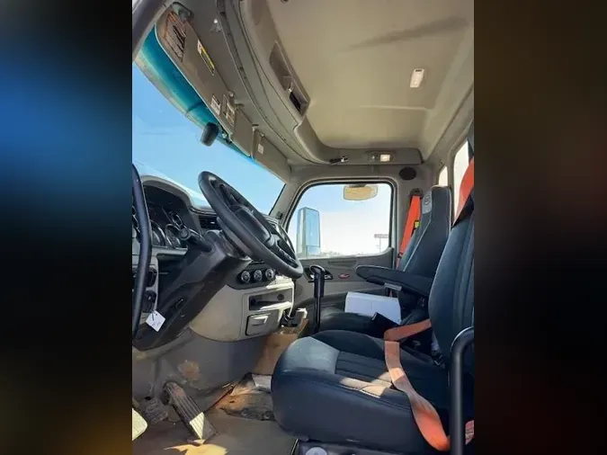 2020 Peterbilt 5670115a2833942f38b5a88f77d8211de01