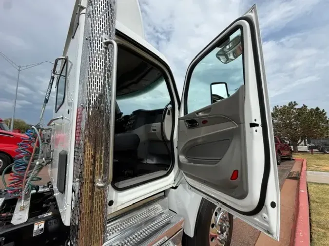 2020 PETERBILT 579