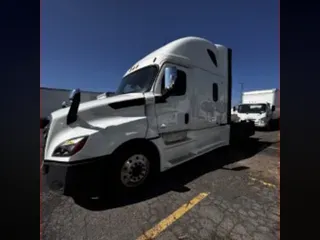 2019 FREIGHTLINER NEW CASCADIA PX12664