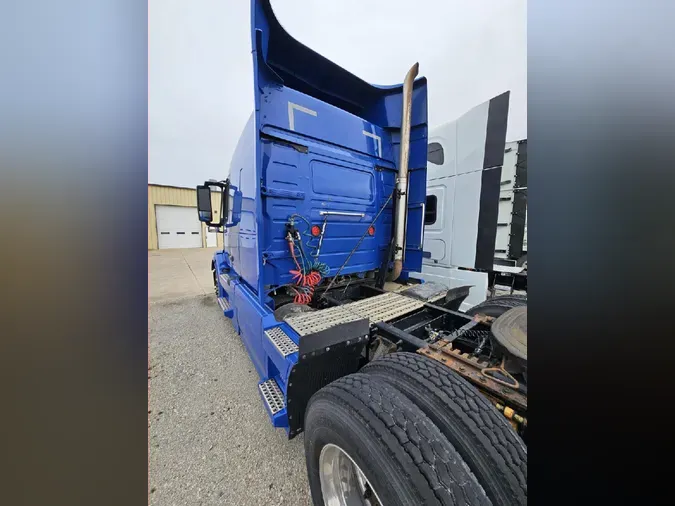 2016 VOLVO VNL64T630