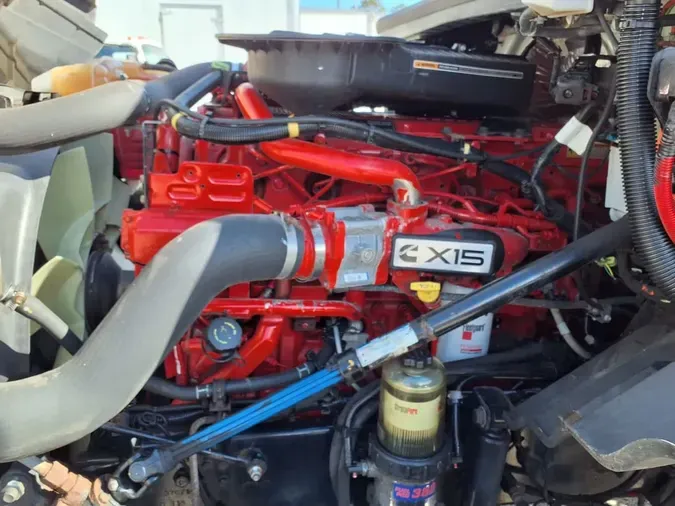 2021 NAVISTAR INTERNATIONAL LT625 DAYCAB S/A