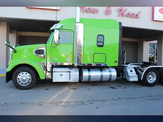 2021 Freightliner CORONADO0121fefe287c2a59fb6d8b397cd15ed8