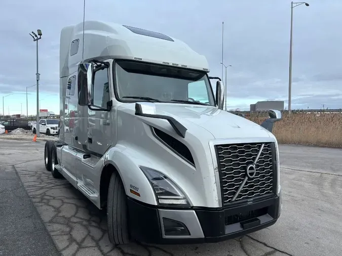 2019 VOLVO VNL64T760