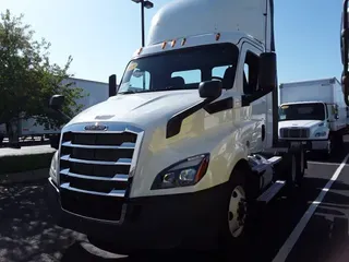 2019 FREIGHTLINER NEW CASCADIA 116