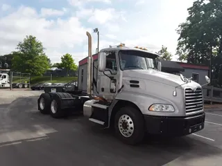 2017 MACK TRUCKS, INC. CXU600