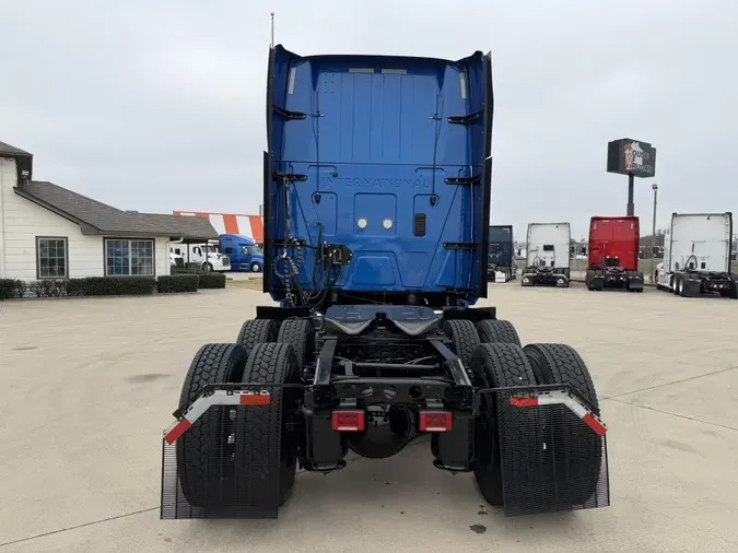 2022 International LT625