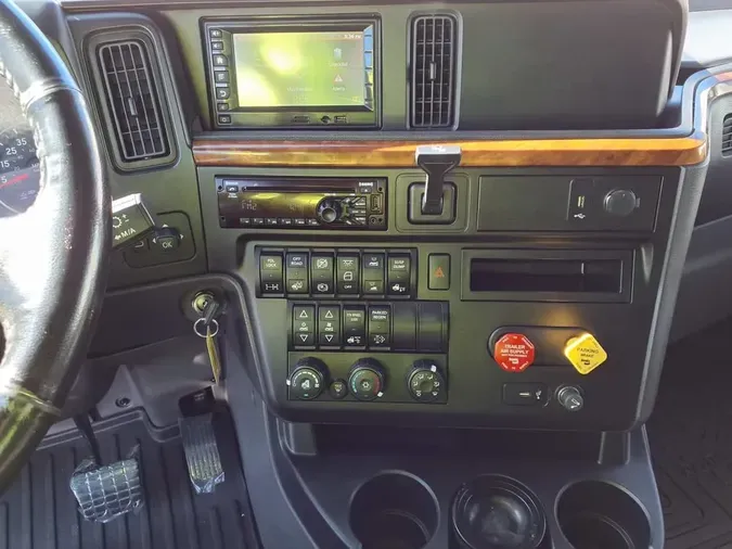 2019 NAVISTAR INTERNATIONAL LT625 SLPR CAB013a1cefdc06c2d2557d1185b66119b5