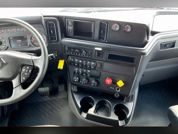 2023 INT LT625 6x4