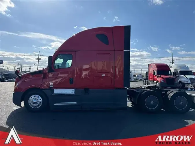 2021 FREIGHTLINER CA126