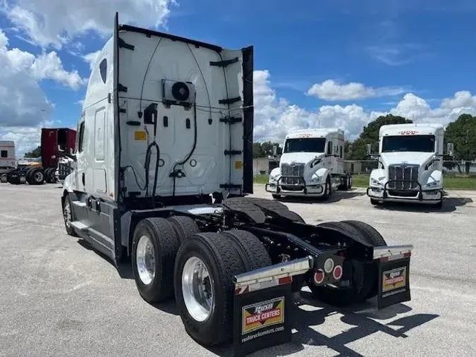 2020 Freightliner Cascadia