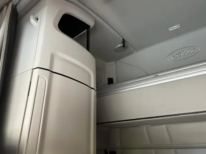 2022 Peterbilt 579