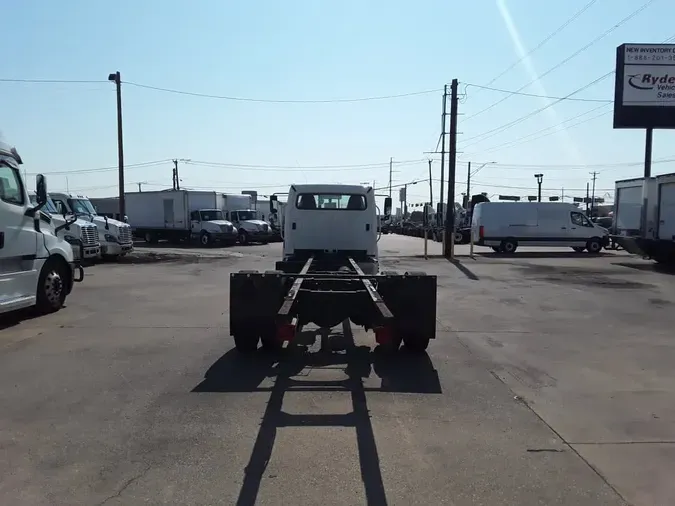 2018 FREIGHTLINER M2 106