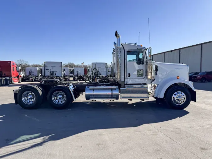 2026 KENWORTH W900L