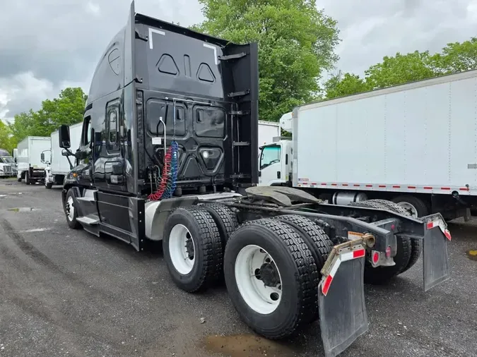 2020 FREIGHTLINER CASCADIA 125