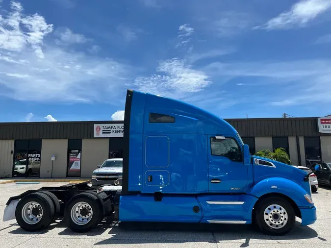 2022 Kenworth T680