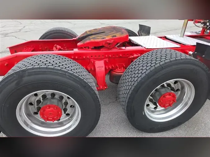 2020 FREIGHTLINER CA116