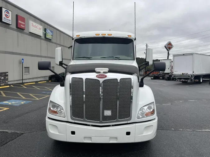 2022 Peterbilt 579