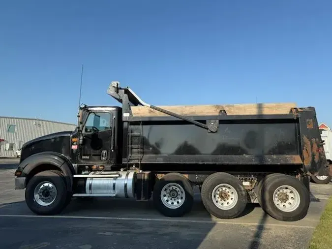 2019 International HX620