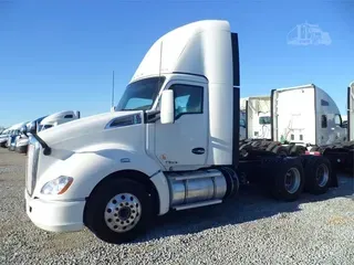 2023 KENWORTH T680