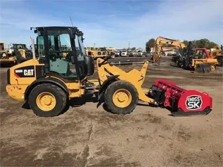 2016 CATERPILLAR 908M