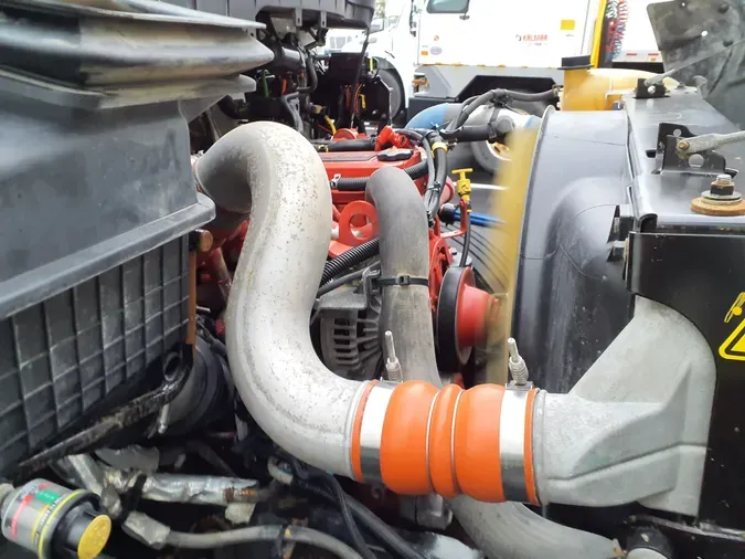 2019 NAVISTAR INTERNATIONAL 4300