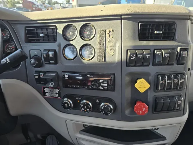 2020 Peterbilt 567