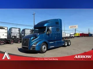 2023 VOLVO VNL760