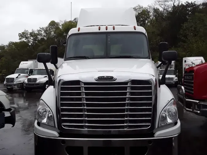 2019 FREIGHTLINER/MERCEDES CASCADIA 125