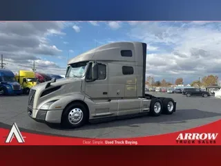 2022 VOLVO VNL760