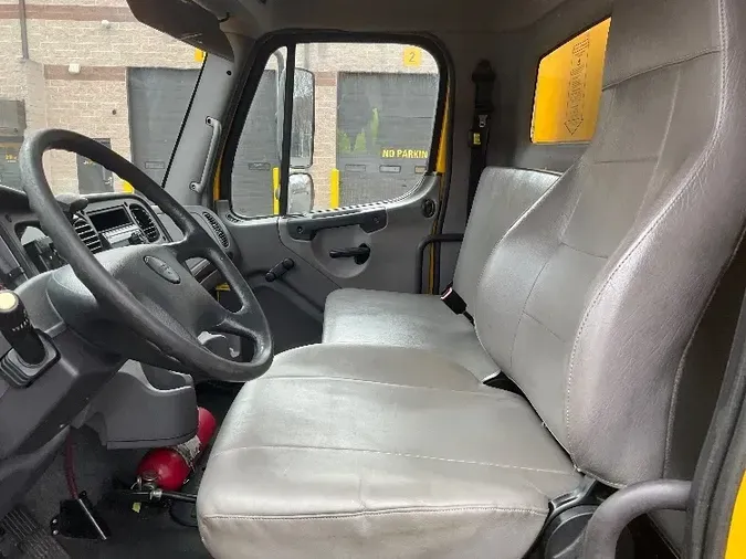 2019 Freightliner M2