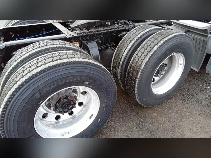 2022 Freightliner Cascadia 126015578a98ed75fd7a2d1f9819707356d