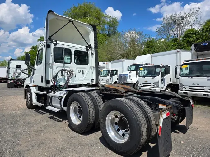 2019 FREIGHTLINER NEW CASCADIA PX12664