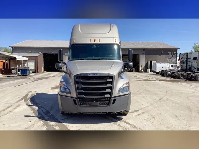 2020 Freightliner Cascadia