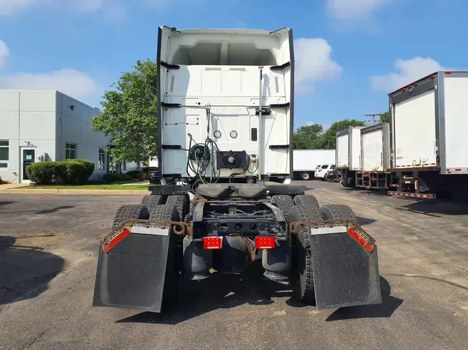 2019 NAVISTAR INTERNATIONAL LT625 SLPR CAB