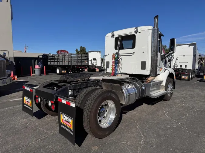 2018 Peterbilt 579016100231c2e12b9c027a98d69d149f9