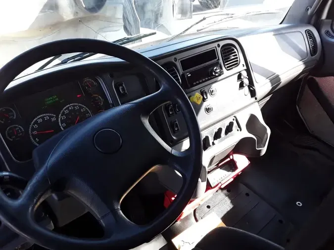 2019 FREIGHTLINER/MERCEDES M2 106