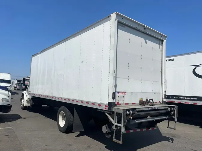2021 FREIGHTLINER/MERCEDES M2 106