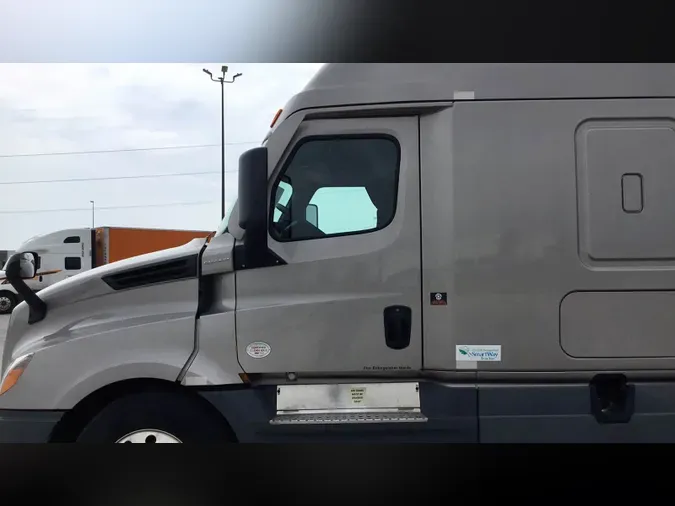2023 Freightliner Cascadia 1260166b4e06c5ab026ca5f7765b81f4cf6