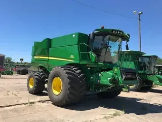 2019 JOHN DEERE S790